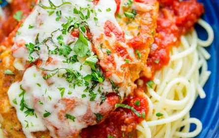 Classic Chicken Parmesan Recipe Natashaskitchen Com Natashaskitchen Com Publc